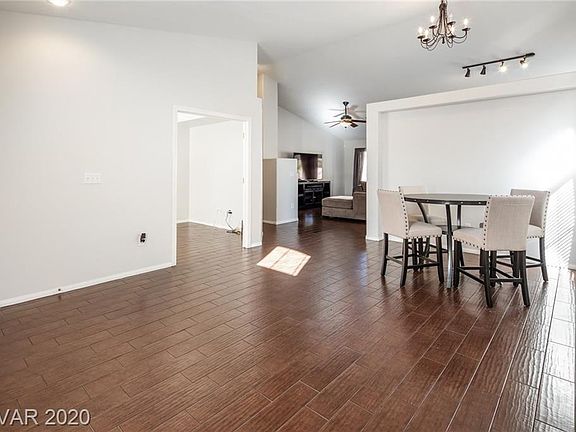 4th image of 6518 Pecan Grove Ct