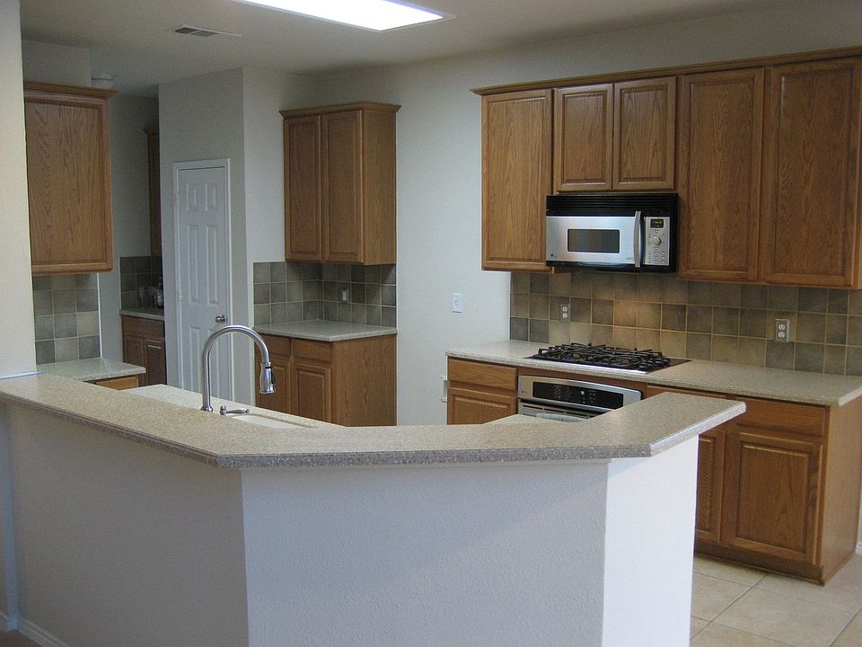 2nd image of 3016 Scotch Elm St