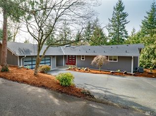 6126 W Mercer Way, Mercer Island, WA 98040