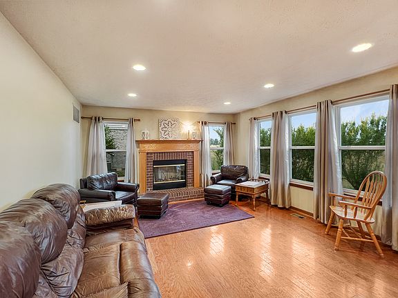 5th image of 10338 Galena Ct