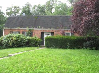 108 Old Suffolk Dr, Monroeville, PA