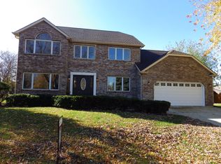 524 Cassin Rd, Naperville, IL 60565
