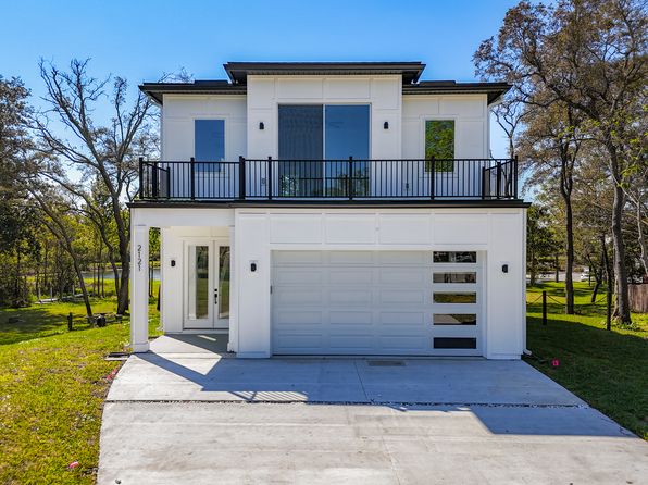 2121 Broad Water Dr