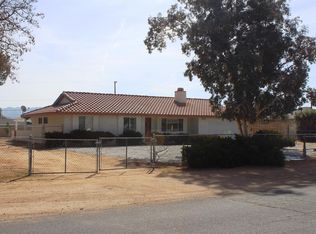 15423 Washoan Rd, Apple Valley, CA 92307