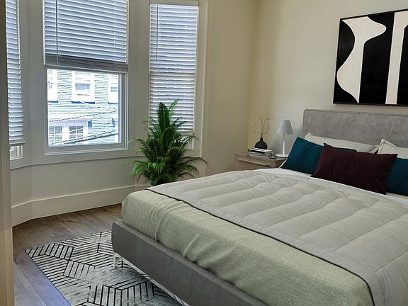 3rd image of 1664 Larkin St APT 17