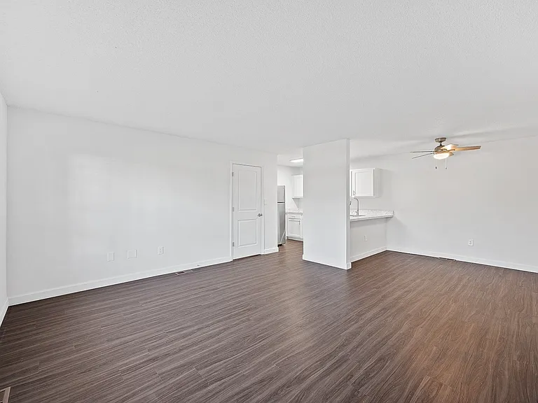 Apartments at Urbana — Photo 43