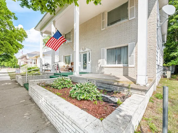 117 S Warren Ave, Big Rapids, MI 49307