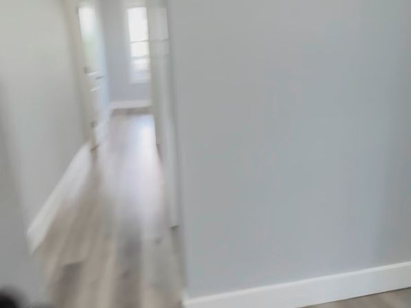 186 Hawthorne Ave #3RR