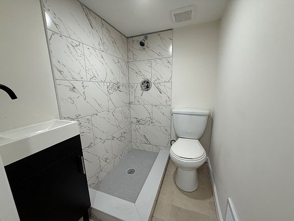 5th image of 356 Carnegie Pl #1A