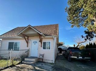 412 S 9th St, Yakima, WA 98901