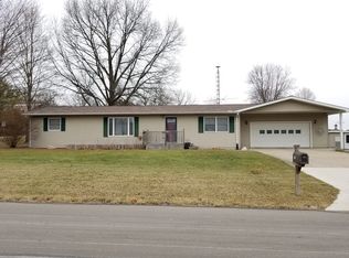 2280 E Pontiac Dr, Warsaw, IN 46582