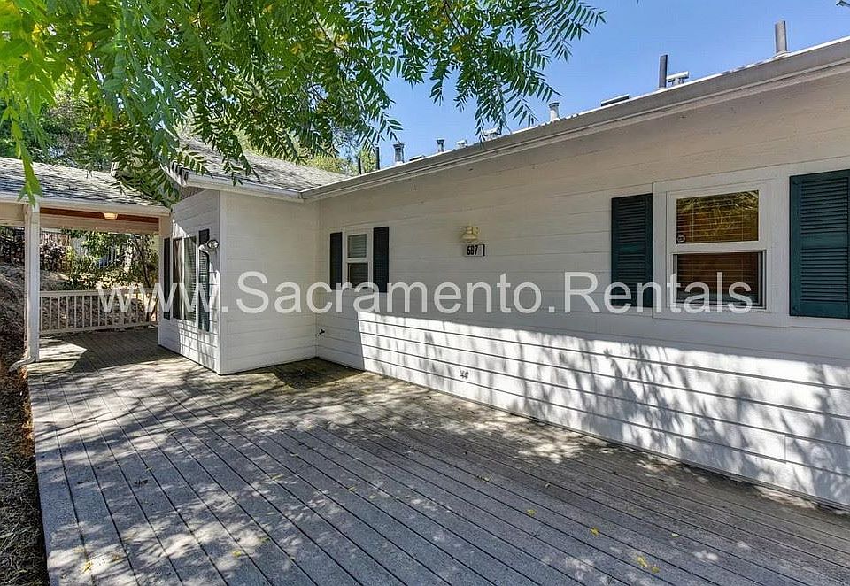 1st image of 567 Landis Cir