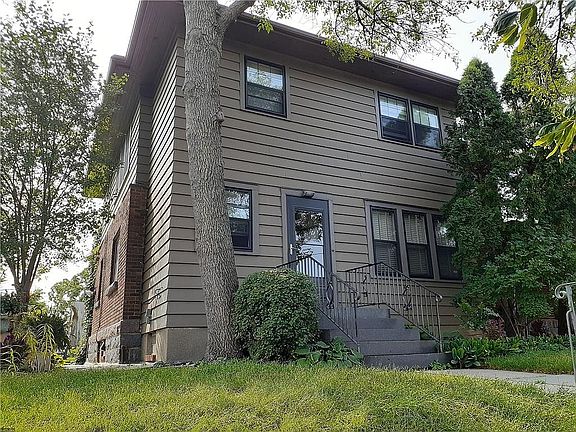 2nd image of 702 12th Ave S