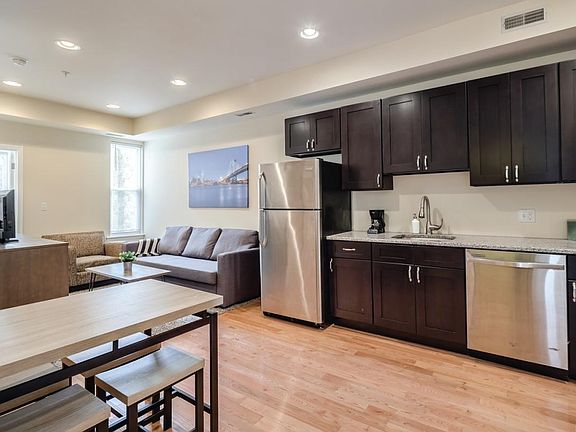 5th image of 2551 Grays Ferry Ave #3