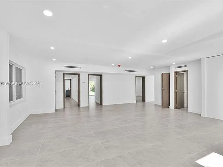 7902 SW 67th Ave #7902 — Photo 3