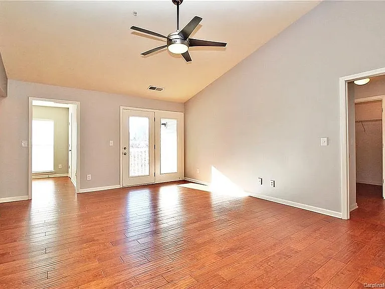 1240 Duncan Gardens Dr #1240 — Photo 10
