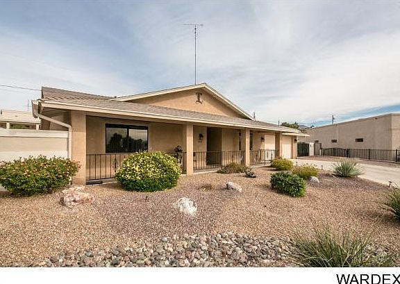 2nd image of 3619 Yucca Ln