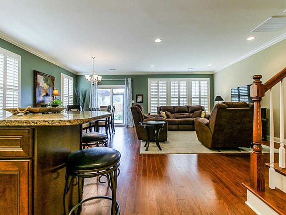 3rd image of 12020 Woodhollow Ln