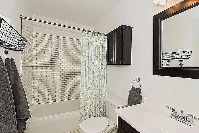 2452 Stover St — Photo 9