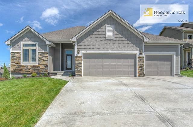 SIMULATED PHOTO: WELCOME HOME to 11130 N. Euclid Ave at Staley Hills Villas! This villa home is under construction and boasts our neighborhood's only 3-car garage. Approximate completion date is approx 60 days out. Contact the listing agent for more detai