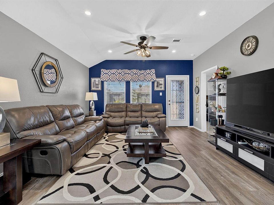 1st image of 5619 Avalon Woods Dr