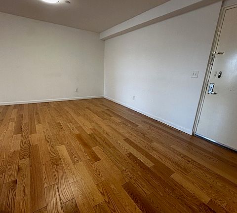 2nd image of 1 Hawley Ter APT 1K