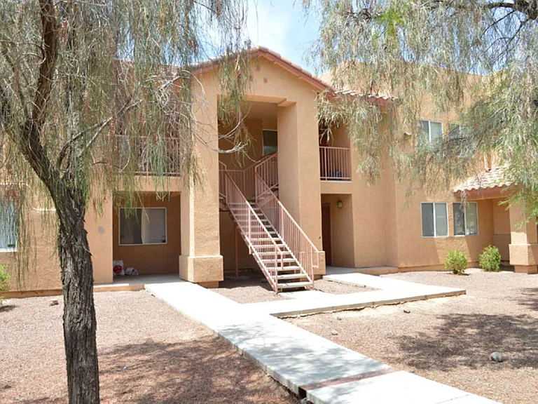 Cholla Ranch Apartments — Photo 8