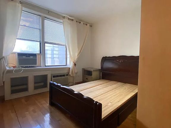 5th image of 488 Ocean Pkwy APT 5D