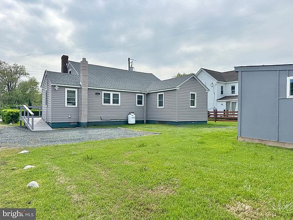 3rd image of 21530 Coopertown Rd