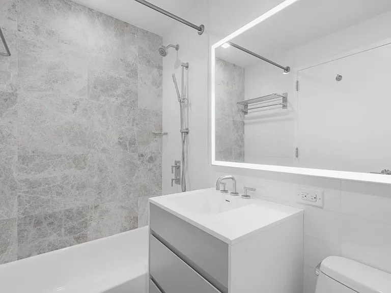 75 W End Ave #C8G — Photo 10