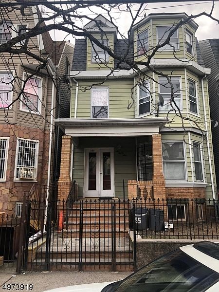 1st image of 285 Clifton Ave