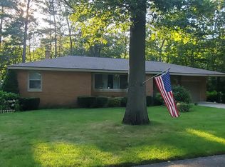 1479 Auble Rd, Muskegon, MI 49445