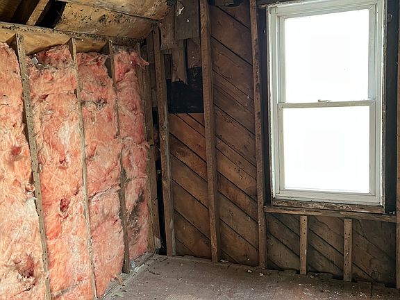 5th image of 26595 Mount Pleasant Rd