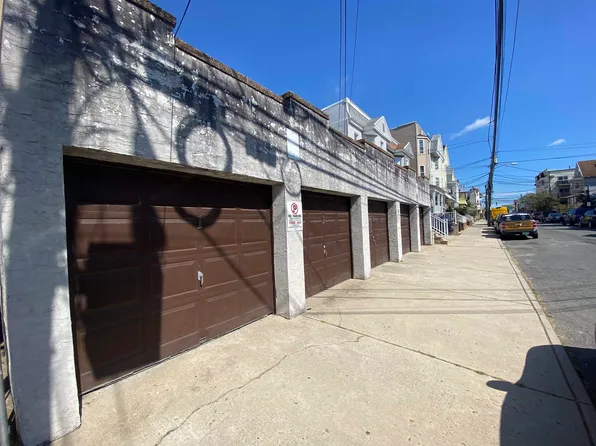 468 Avenue A image 1 of 27