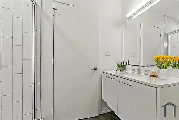 2538 W Girard Ave #A — Photo 1