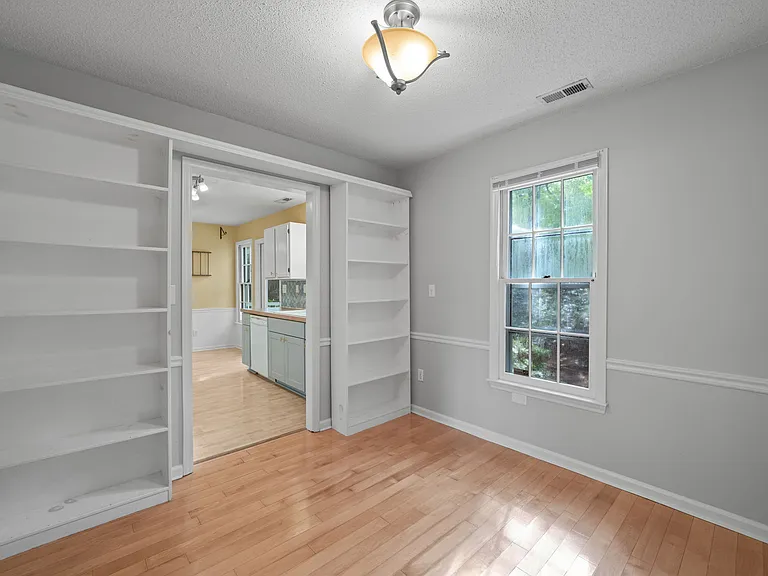 713 Cross Timbers Dr — Photo 11