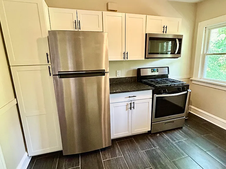 1554 Lakewood Ave #3 — Photo 7