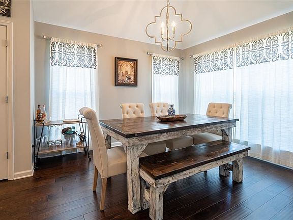 4th image of 9138 White Poplar Cir