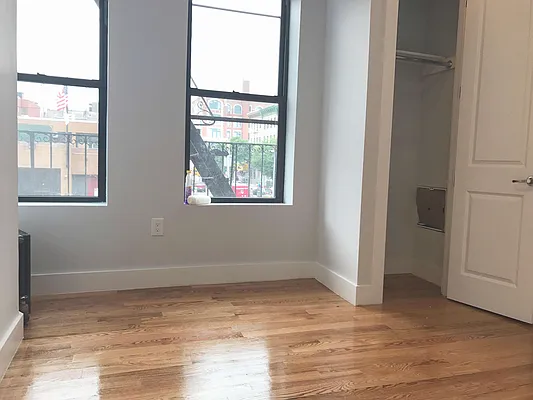 Rented by Lang Realty LLC | media 18