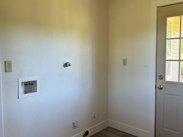 19383 Pine Ave — Photo 29