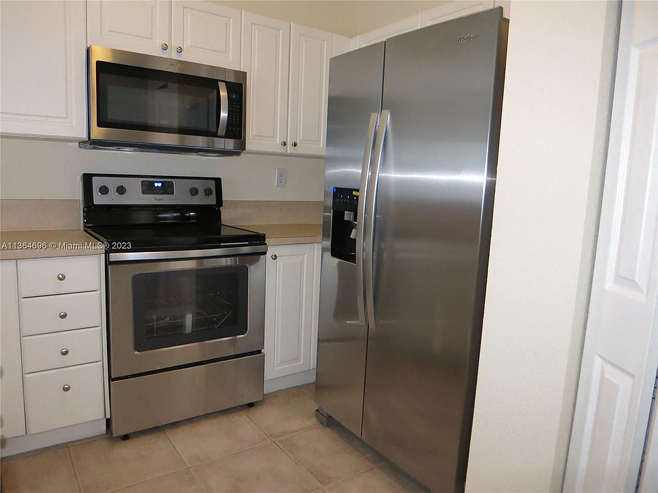 1st image of 1490 NE 33rd Ave Unit 101-13