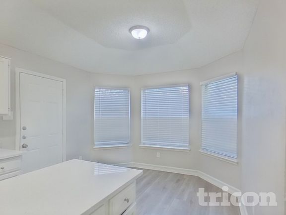 5th image of 907 Ponds Ct