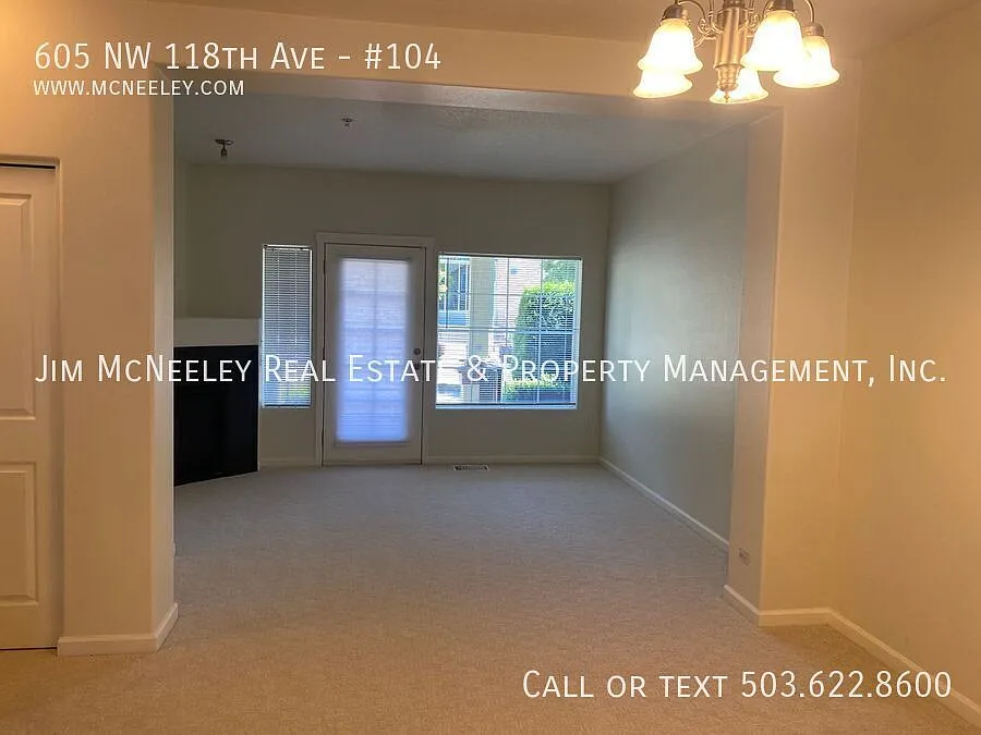 Gorgeous Home Near Amenities & Transit - Overlook at Timberland Condos in Cedar Mill! — Photo 4