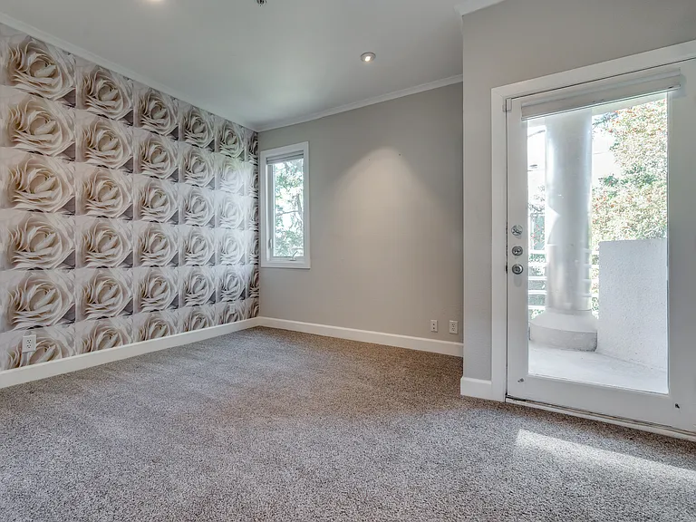 4040 Avondale Ave #402 — Photo 13