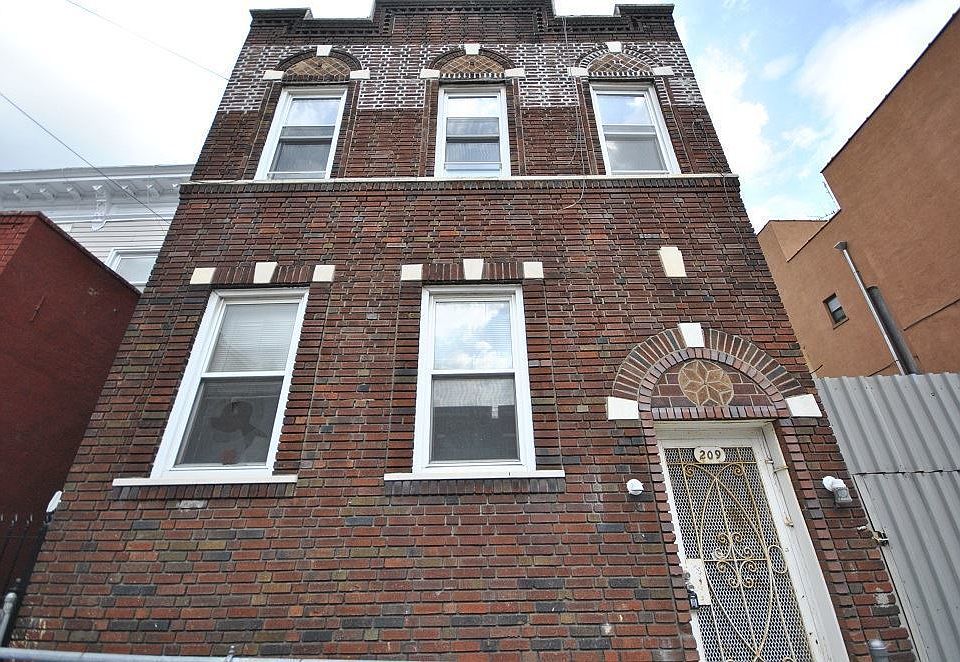 1st image of 209 Mother Gaston Blvd #1