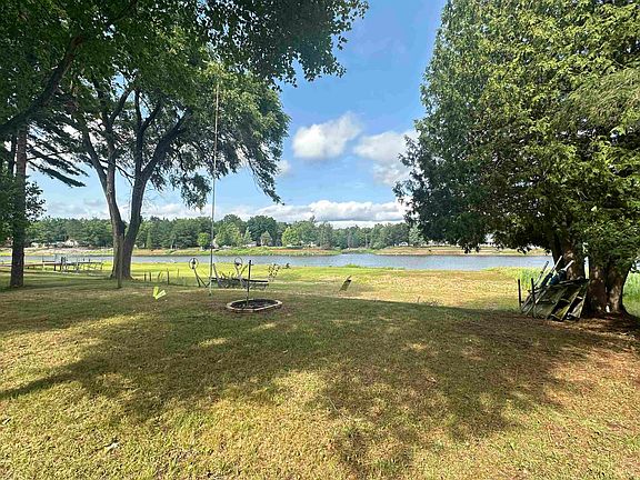 4th image of 528 Hilo Rd