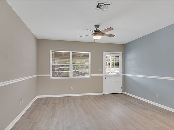 3rd image of 2157 10th Ave
