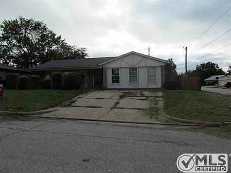 1st image of 618 Meadowview Dr