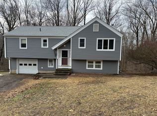 6 Birch Cir, Centerbrook, CT 06409