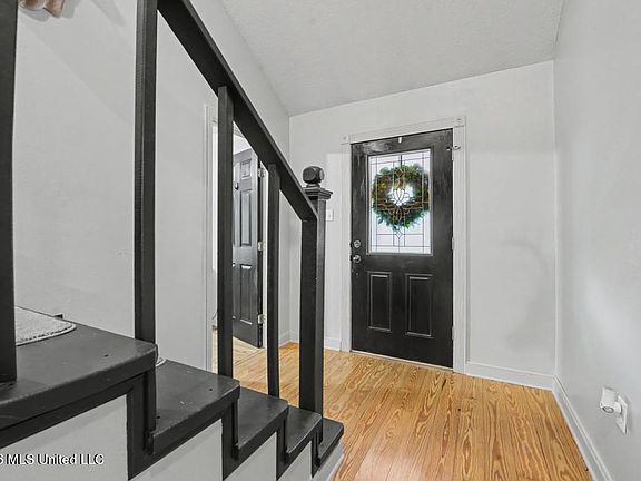 4th image of 20901 Busby Rd